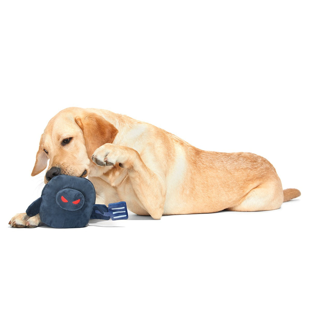 Hash-Slinging Slasher Plush 2-in-1 Dog Toy