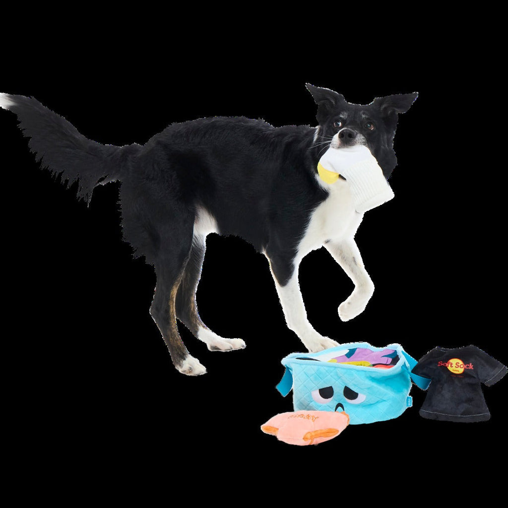 Basket Stace Plush Extra-Large + Enrichment Dog Toy
